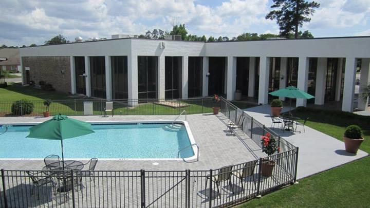 Landmark Inn Hartsville Buitenkant foto
