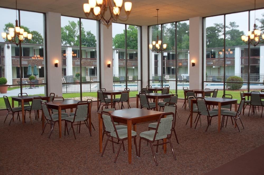 Landmark Inn Hartsville Buitenkant foto