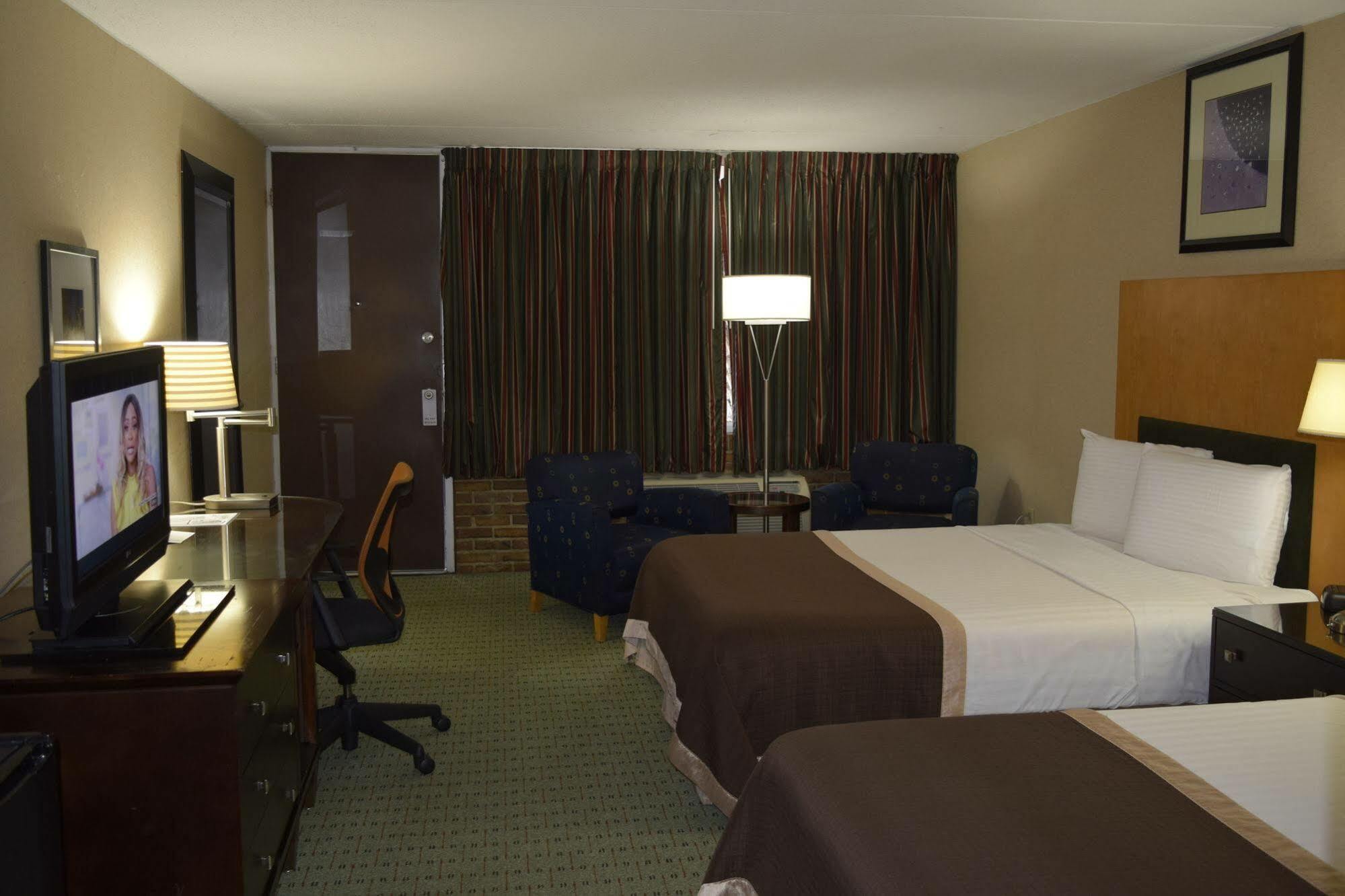 Landmark Inn Hartsville Buitenkant foto