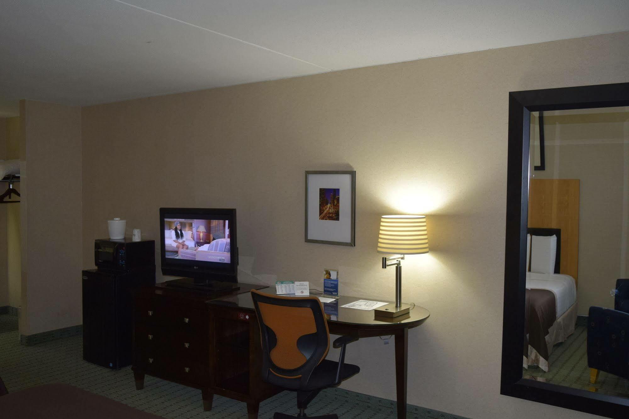 Landmark Inn Hartsville Buitenkant foto