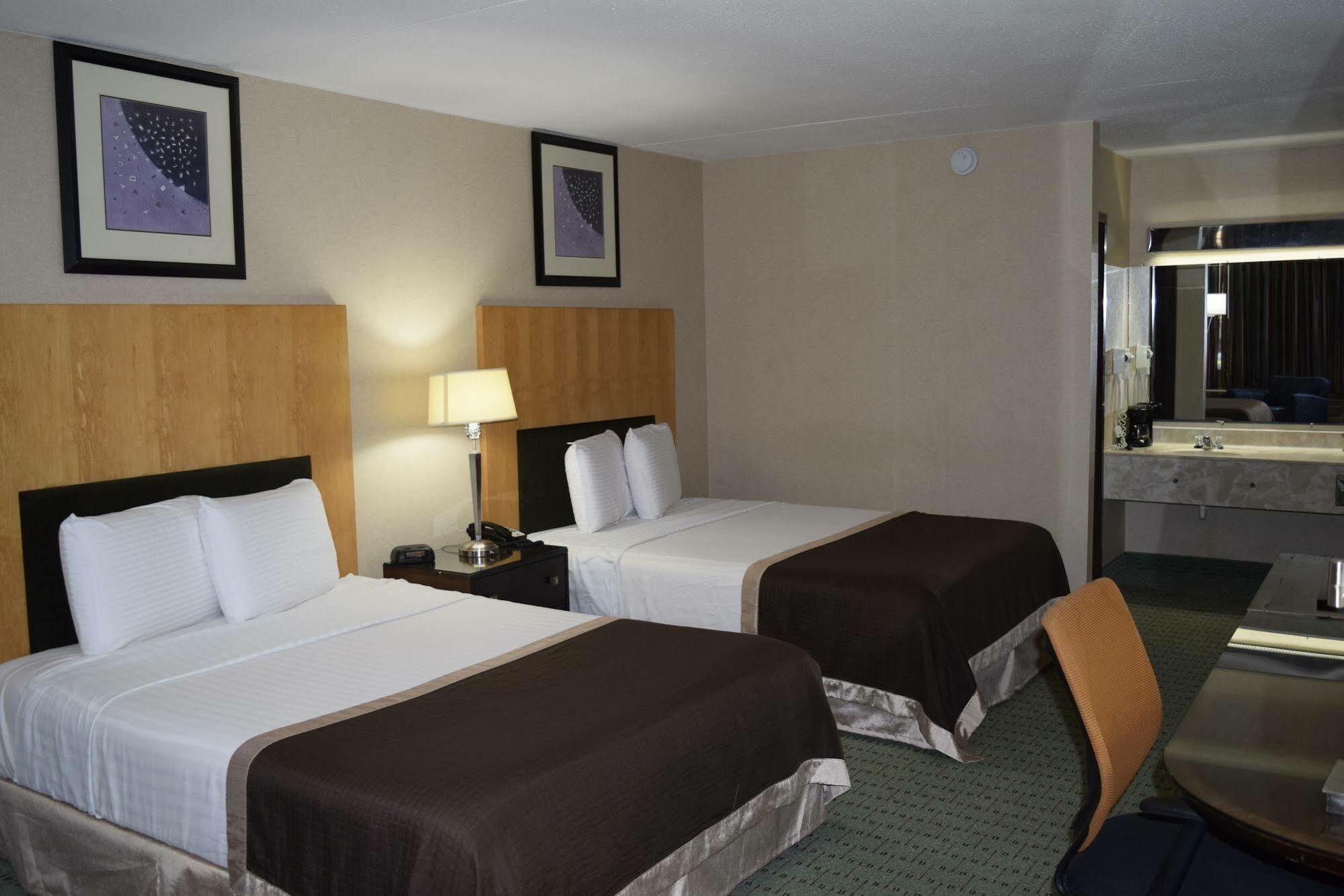 Landmark Inn Hartsville Buitenkant foto